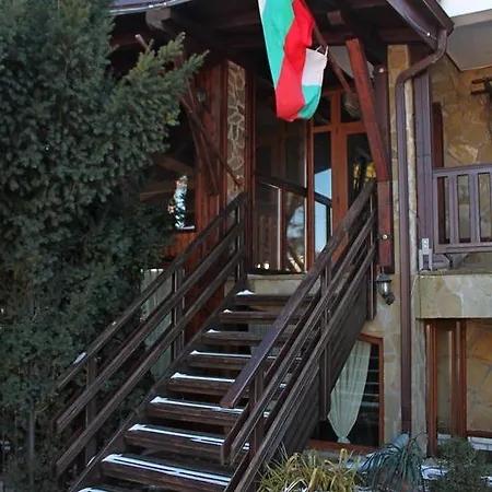Ξενοδοχείο Family Hotel Saint George Καβάρνα