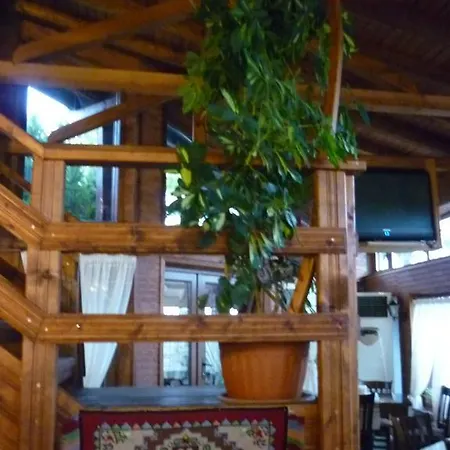 Family Hotel Saint George Ξενοδοχείο Καβάρνα