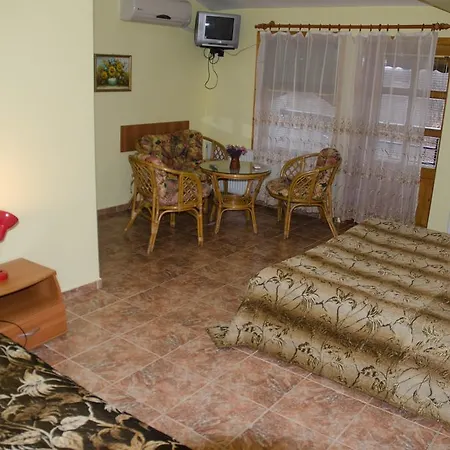 Ξενοδοχείο Family Hotel Saint George Καβάρνα